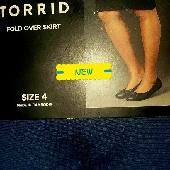 TORRID Foldover Skirt - 4X - Blue Tye Dye - NWT - Picture 2 of 2